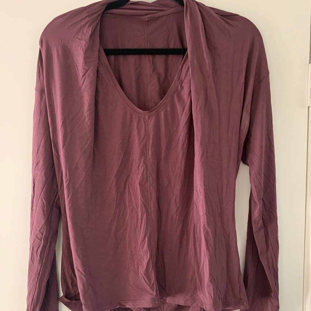 Lululemon top